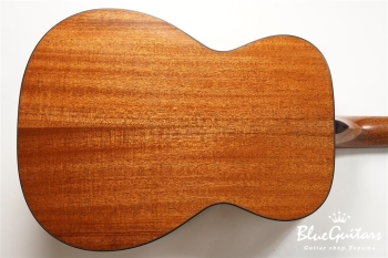 Model OM. TZARIAN  " Hiroshi Hirakawa | da h "